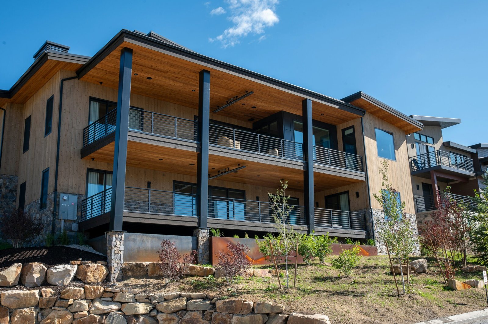 Understanding the Costs of Custom Railing per Foot